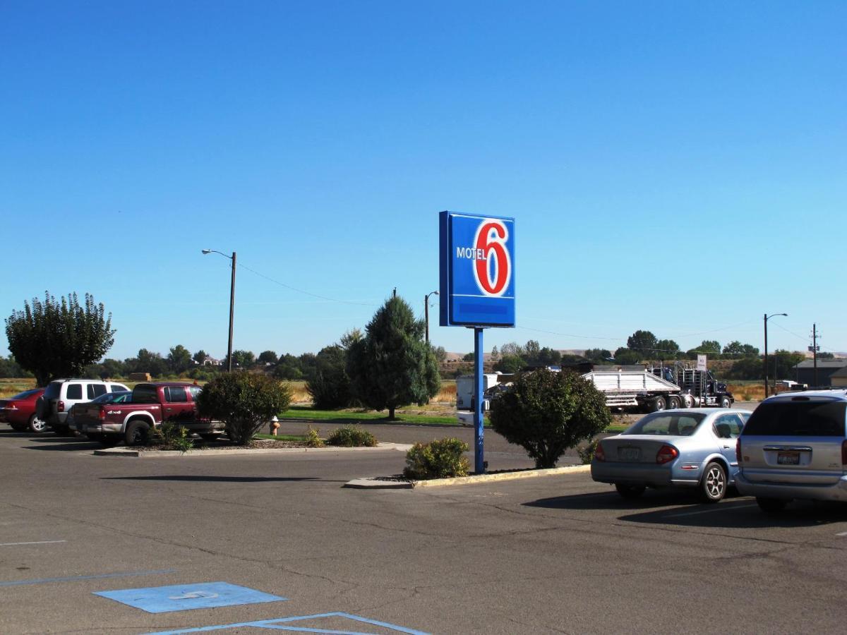 Motel 6 Ontario, Or Bagian luar foto